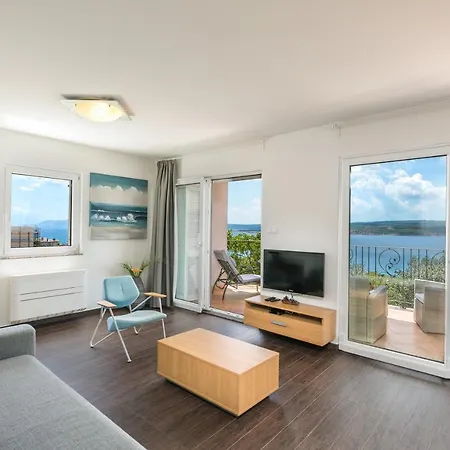 Panoramic Sea View Hideaway Penthouse Apartman *